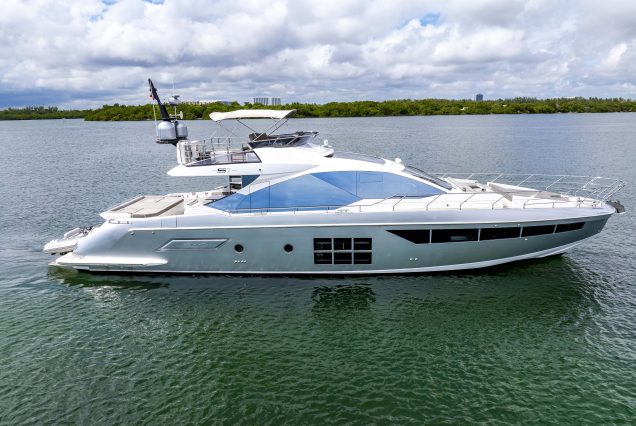 72ft Azimut “Water You Doing” luxury yacht available for charter in Miami