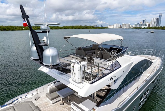 72ft Azimut “Water You Doing” elevated lounge offering wide ocean and skyline views