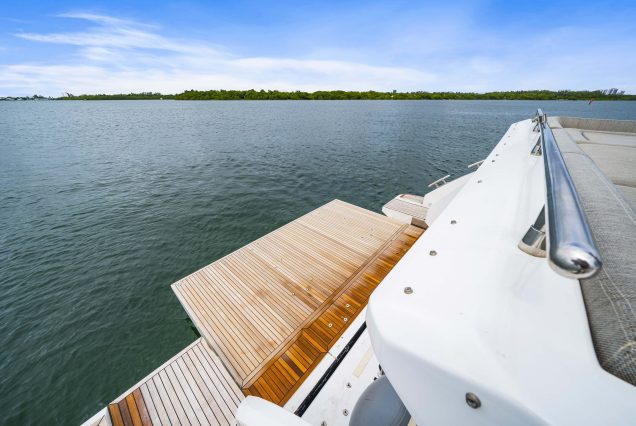 72ft Azimut “Water You Doing” swim platform with easy access to the water