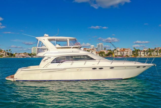 MISTRESS 55ft Sea Ray Yacht luxury yacht available for charter in Miami