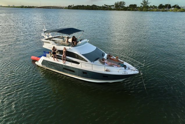 Fairline Squadron 45ft Pasha Yacht stylish yacht available for charter in Miami