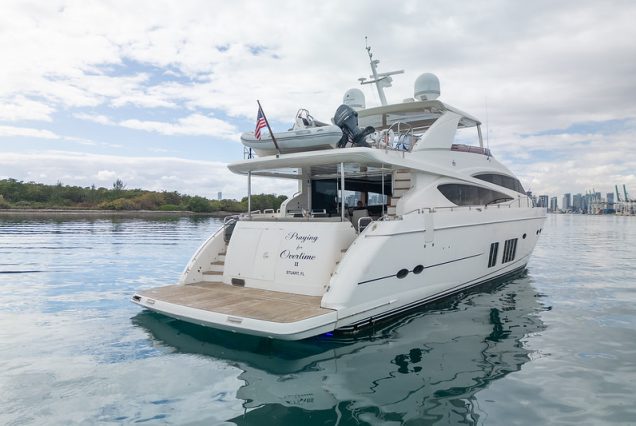 88ft Princess PFO large swim platform with direct water access