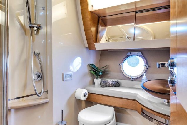 65ft Azimut Ram washroom Miami Marina
