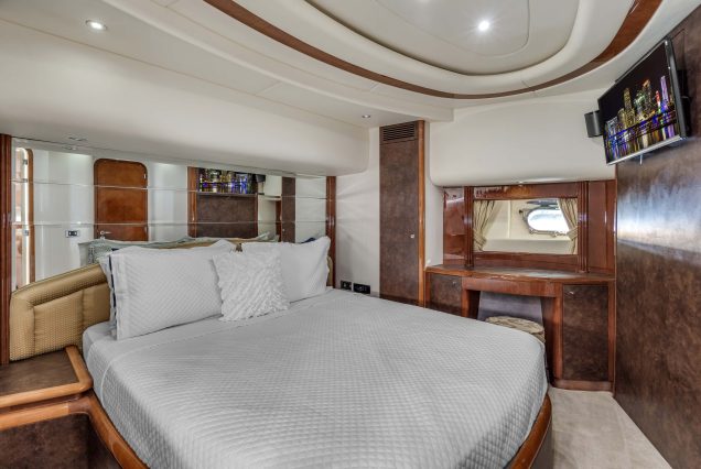 90ft Azimut Dream With Jacuzzi master cabin bedroom with bathroom Miami yacht rental