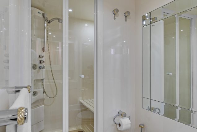 90ft Azimut Dream With Jacuzzi washroom Miami Marina