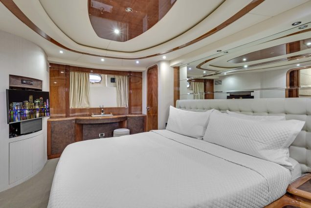 90ft Azimut Dream With Jacuzzi master cabin bedroom with bathroom Miami yacht rental