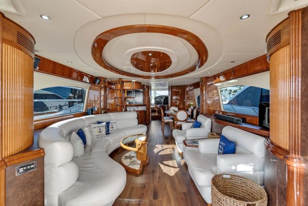 90ft Azimut Dream With Jacuzzi salon lounge Miami Marina rental