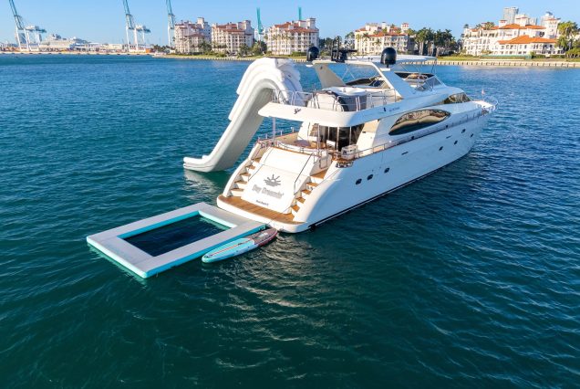 90ft Azimut Dream With Jacuzzi Miami yacht rental with water activities