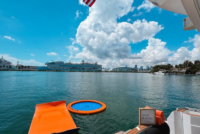 Viking Princess 55ft TA-KEE-LA Miami swim platform with easy access to the water and water mat included.