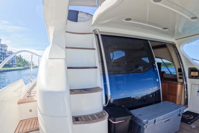 Azimut 57ft Modern Yacht boarding area with smooth access to main and upper deck