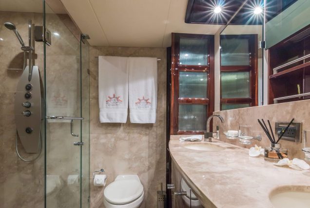 75ft Lazzara LSX Miami luxury washroom with premium fittings and finishes