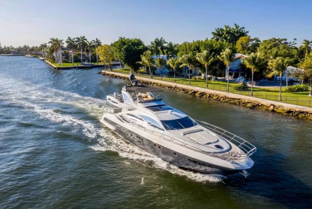 72ft Azimut Blackjack Miami luxury yacht available for charter