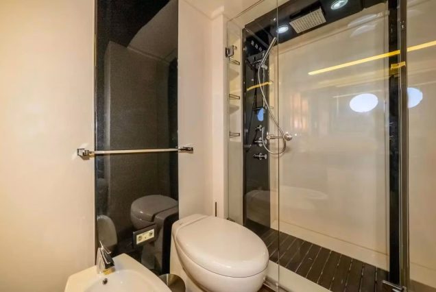 72ft Azimut Blackjack Miami luxury washroom with premium fittings and finishes