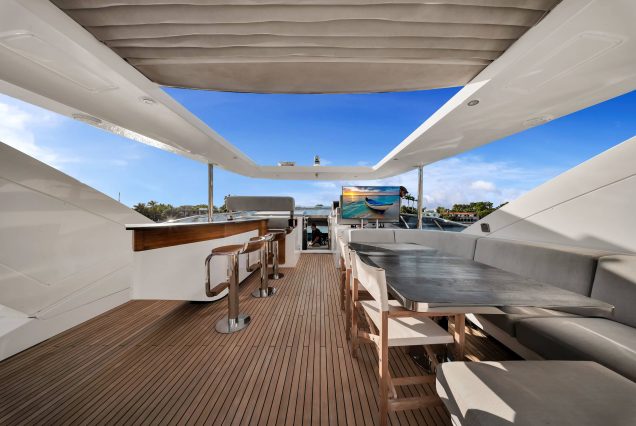 88ft Azimut Cloud9 Miami upper deck ideal for open-air cruising and relaxation