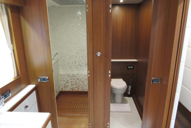 Luxury 105ft Leopard Miami luxury washroom with premium fittings and elegant styling