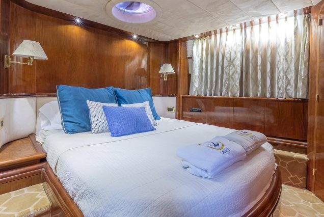 Grace 84ft Azimut Miami guest cabin with elegant interiors and premium sleeping comfort