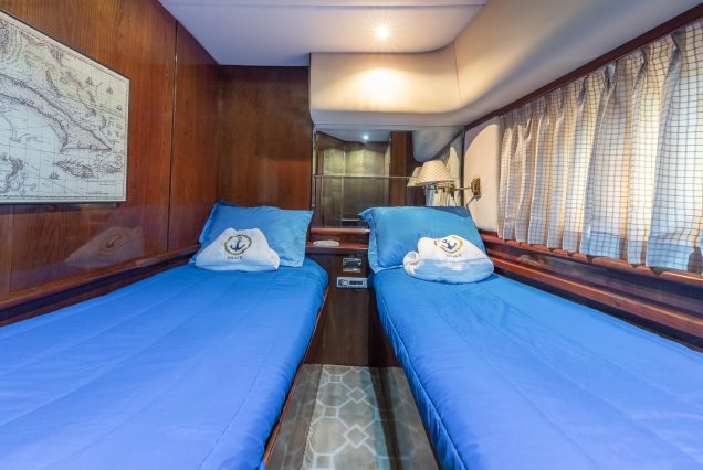 Grace 84ft Azimut Miami guest cabin with elegant interiors and premium sleeping comfort