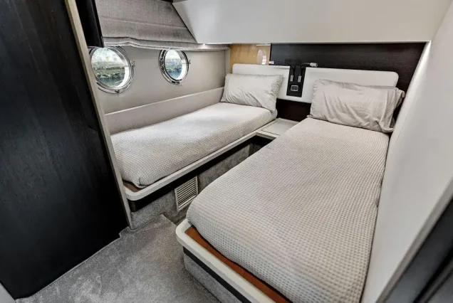 70ft Azimut Le Grand Bleu Miami guest cabin with elegant interiors and premium sleeping comfort