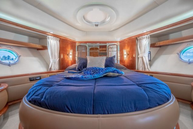 62ft Azimut Alana Rose Miami guest cabin with refined interiors and comfortable sleeping space
