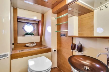 65ft Azimut Ram washroom Miami Marina