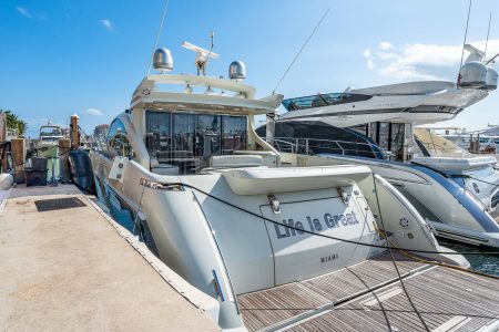 Azimut 62ft LIFE IS GREAT Miami swim platform with easy access to the water