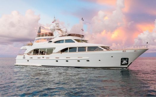 110ft Benetti 2 sailing in Dubai sea