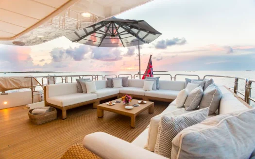 Luxury 110ft Benetti