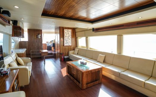 85ft Bu Mubarak with Jacuzzi