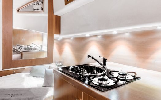 Luxurious 42ft Blue Yonder