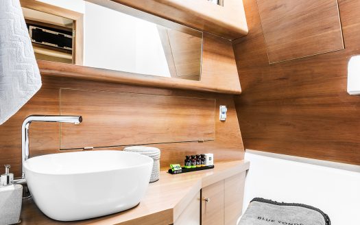 Luxurious 42ft Blue Yonder