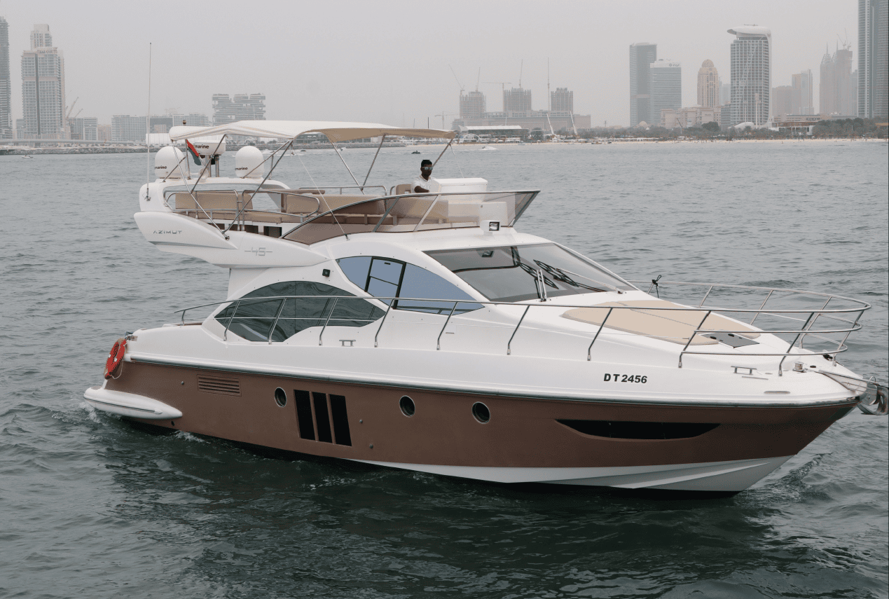 Luxury AZIMUT 45ft YACHT front bow deck