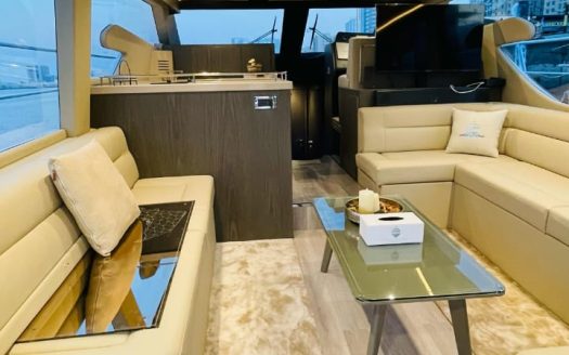 50ft Luxury Yacht (Model 2024)