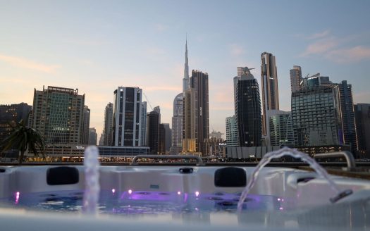 60ft Into the blue Houseboat Model 2024