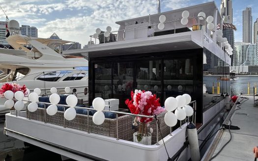 65ft BB luxurious Houseboat