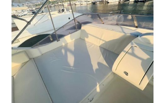 70ft Majesty Premium Yacht