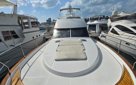 45ft AD Hatteras Yacht