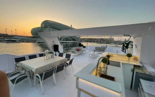 100ft Houseboat Jaddaf