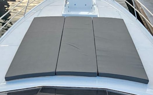 80ft Pavi with Jacuzzi