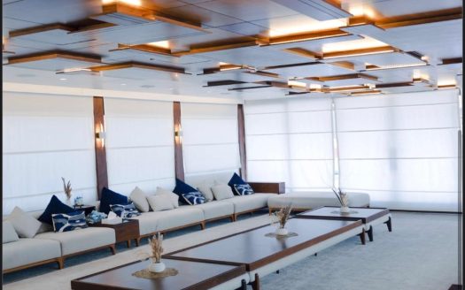 Luxury 66ft BB Houseboat