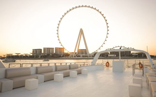 100ft Fantasy Party Yacht