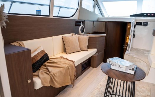 Luxury 48ft Royal Yacht (Fully refitted 2025)