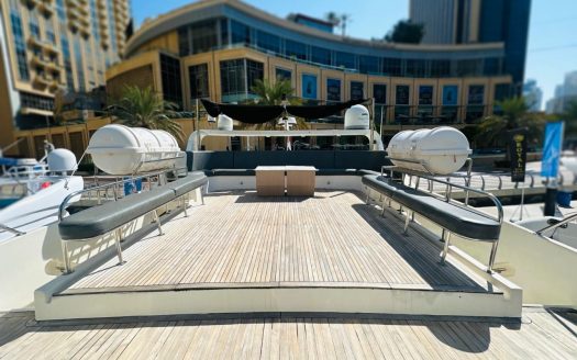 88ft Fairline with Jacuzzi