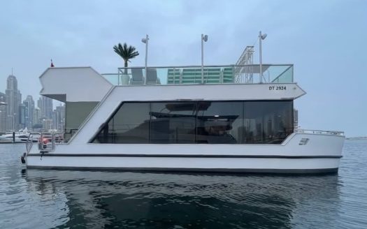56ft White Houseboat